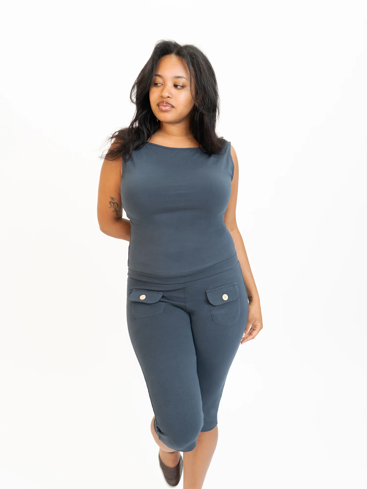 Button Capris - Image 10