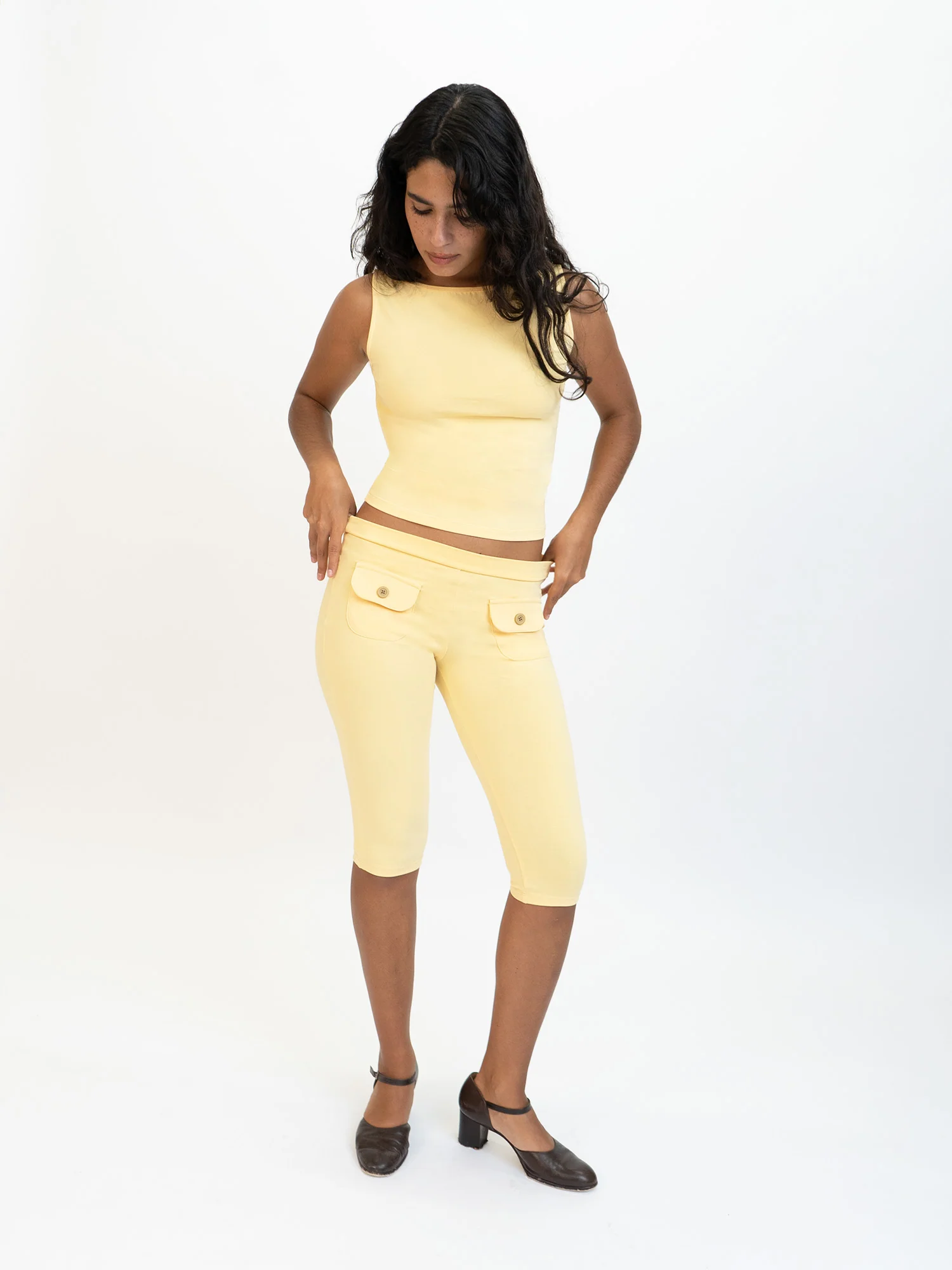 Button Capris - Image 15